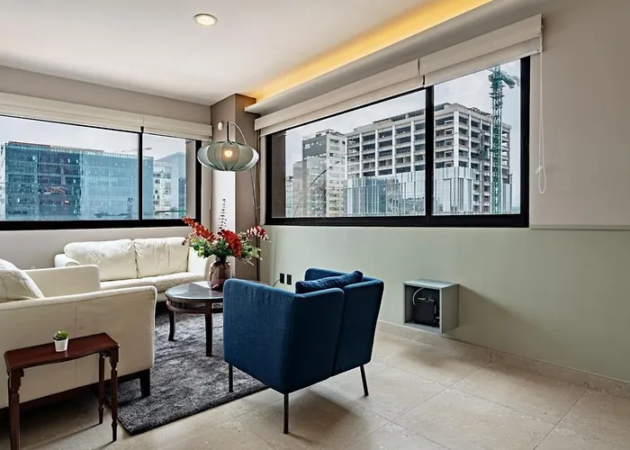 Apartment Sleek High-rise With Pool, Gym, Jacuzzi & Bbq Area